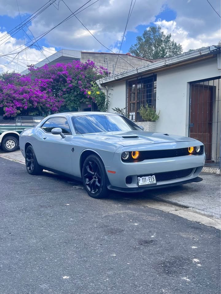 Dodge Challenger SXT 2021